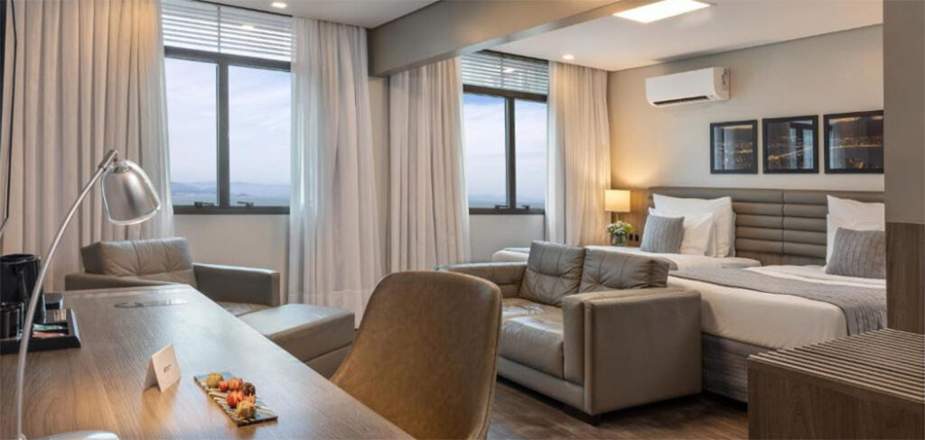 Blue Tree Premium Florianópolis cria pacote exclusivo para quem quer viver a Oktoberfest de Blumenau com mais conforto