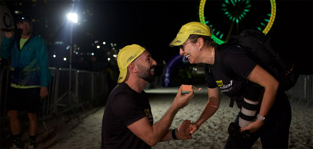 Love Run BC 2026 reuniu quase mil atletas em noite de superação, recorde e até pedido de casamento