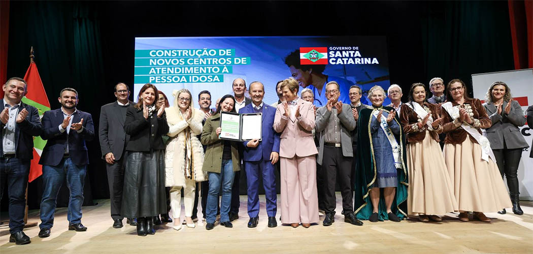 Jorginho Mello assina ordem de serviço para construção de Centros de Atendimento à Pessoa Idosa em SC