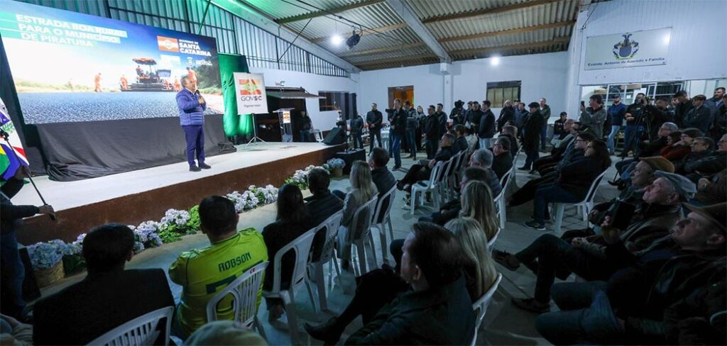 Governador Jorginho Mello autoriza, em Piratuba, obra do Programa Estrada Boa Rural