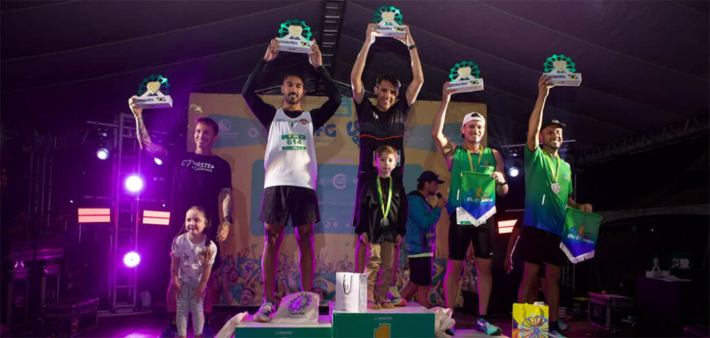 Love Run BC 2026 reuniu quase mil atletas em noite de superação, recorde e até pedido de casamento