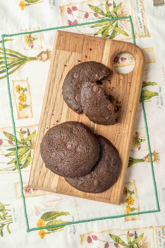 Dia Mundial do Chocolate (04/07): aprenda a fazer um cookie de chocolate com tomilho para celebrar a data