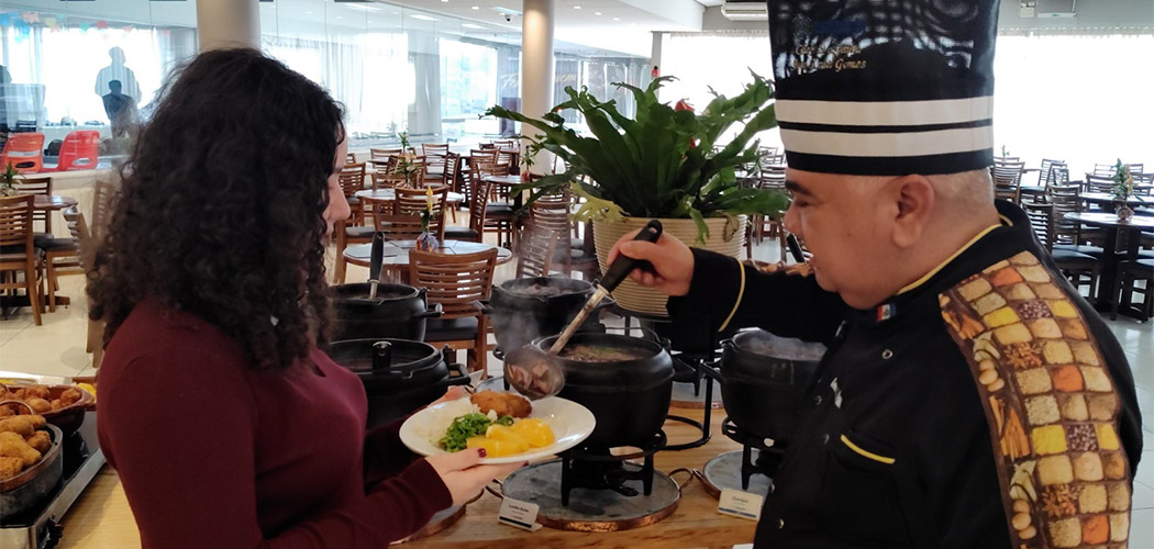 Gastronomia influencia as viagens