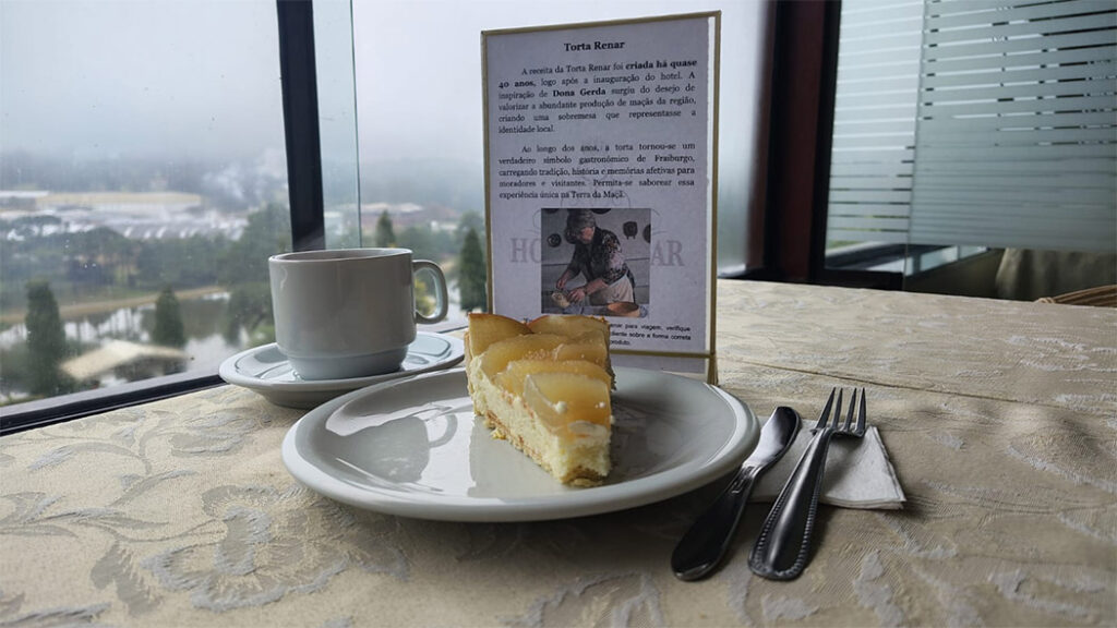 Hotel Renar - Torta de maçã 