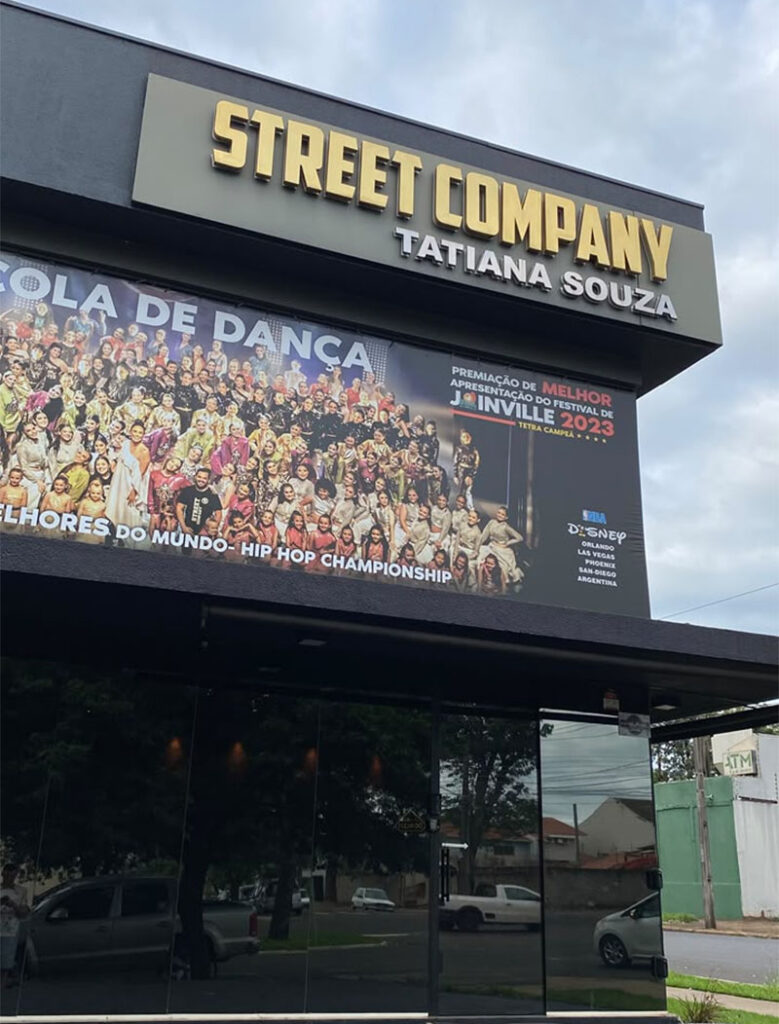Bailarino Pedro Antonio Ribeiro Neto leva o nome de Joaçaba ao Festival de Dança de Joinville, um dos maiores do mundo
