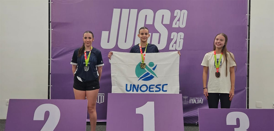 Atletas de Joaçaba conquistam títulos nos JUCs e garantem vaga para o Nacional Universitário de Badminton