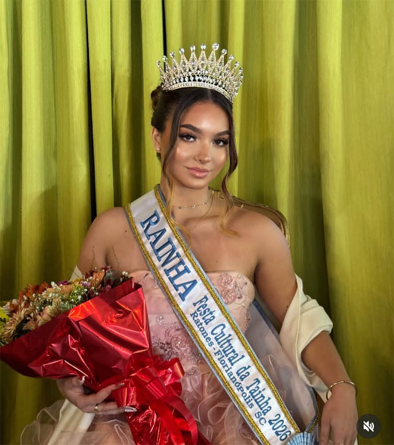 Realeza da Festa da Tainha de Ratones 2026 é coroada durante celebração que valorizou a cultura açoriana em Florianópolis
