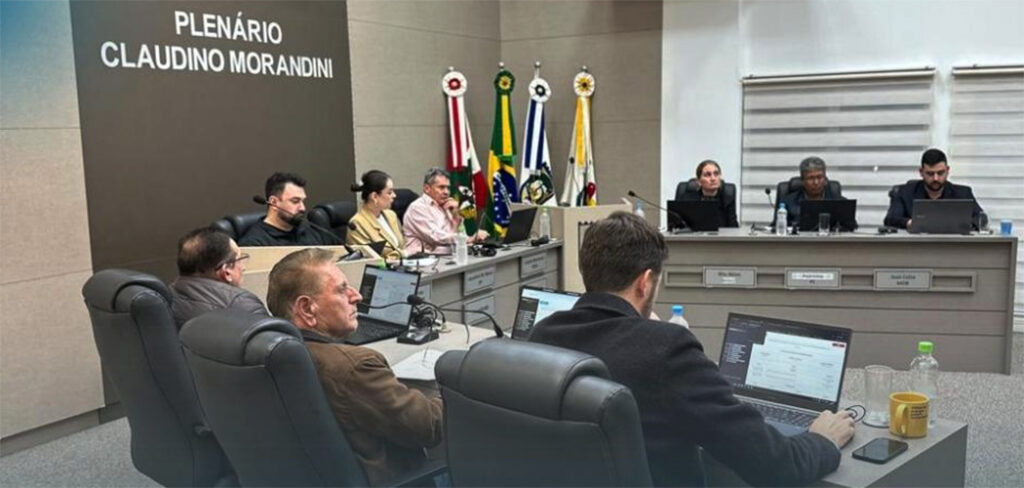 Vereadores mantém o veto a projeto que regulamenta o uso de ciclomotores e bicicletas elétricas em Joaçaba