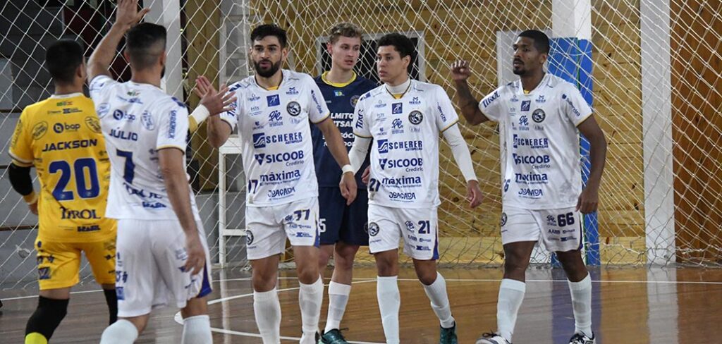 Joaçaba Futsal vence o Palmitos e sobe na tabela da Série Prata