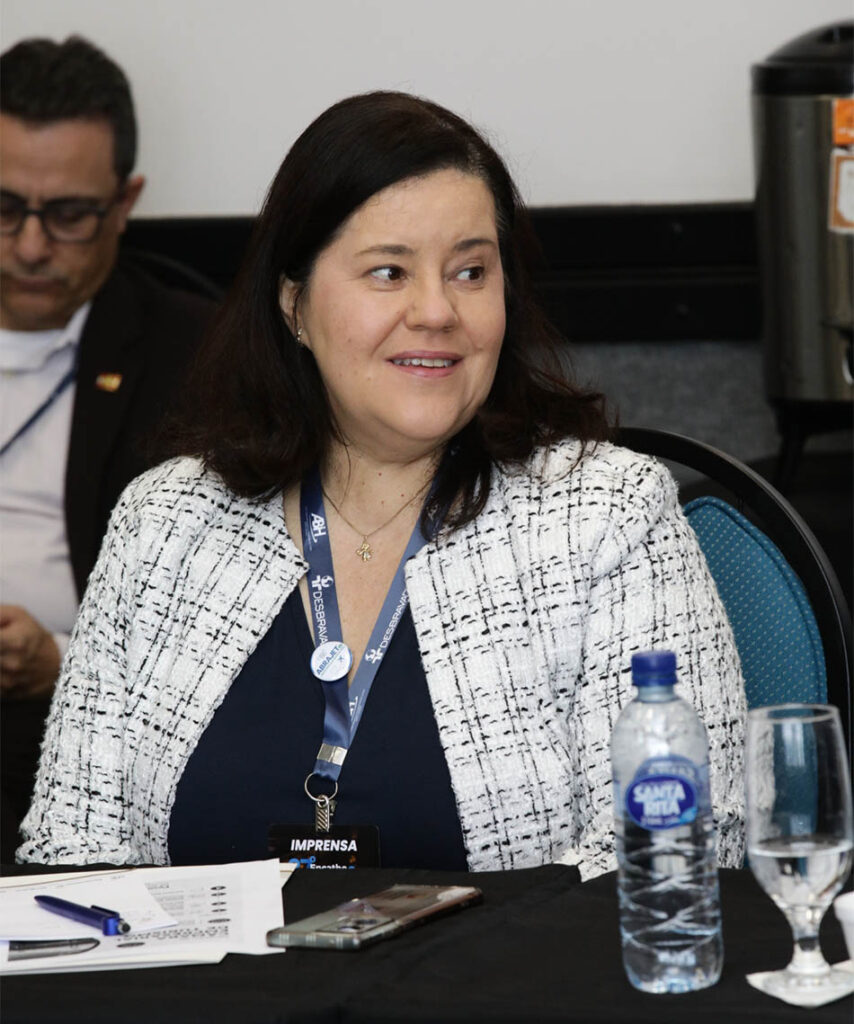 Turismo catarinense debate voos regionais, reforma tributária e sustentabilidade no Encatho & Exprotel 2026