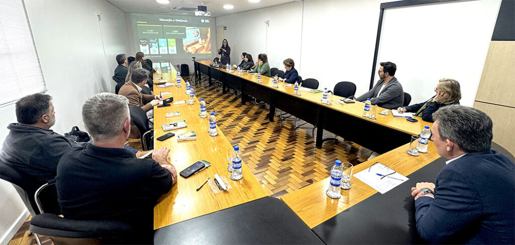 Sistema FAESC/SENAR alinha ações com entidades para otimizar recursos no meio rural