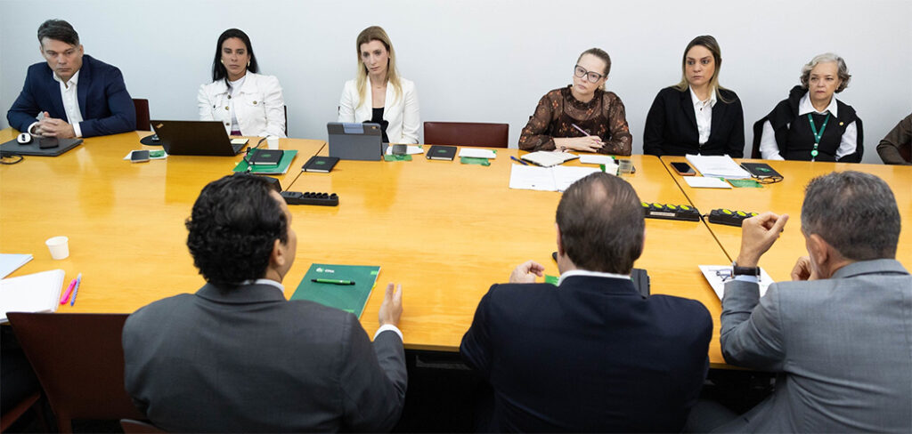 FAESC participa de workshop sobre regularidade sindical em Brasília