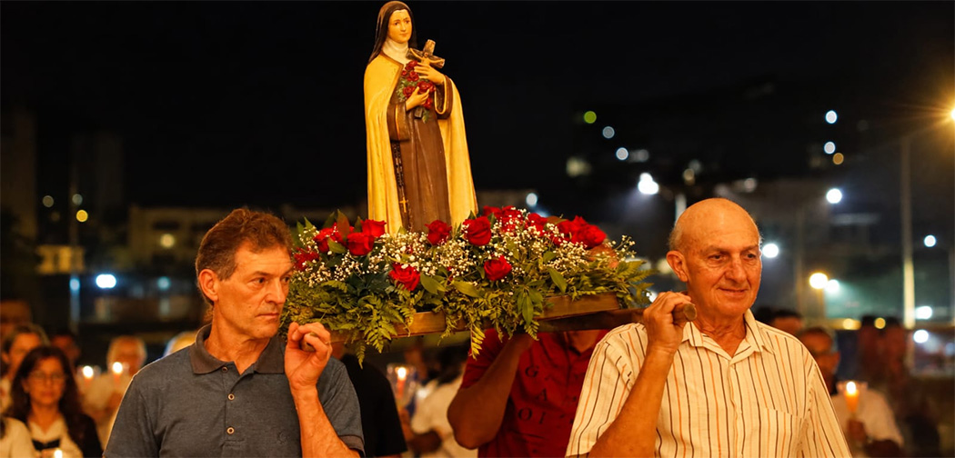 Procissão luminosa de Santa Teresinha acontece neste sábado (26) em Herval d’Oeste e Joaçaba