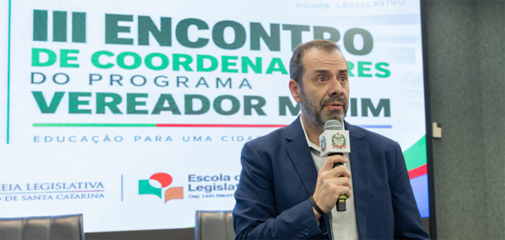 Programa Vereador Mirim já reúne 102 câmaras em SC e fortalece formação cidadã de jovens