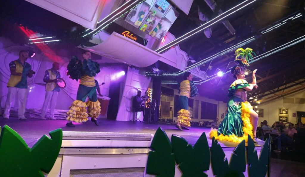 Rafain Churrascaria Show em Foz do Iguaçu, renova seu tradicional show e anuncia audição para novos bailarinos