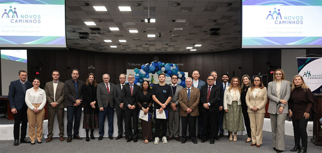 Programa Novos Caminhos homenageia crianças e adolescentes da Grande Florianópolis