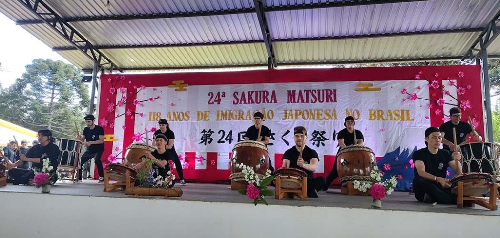 Entre cerejeiras, sabores e tradições, Frei Rogério celebra a cultura japonesa em SC