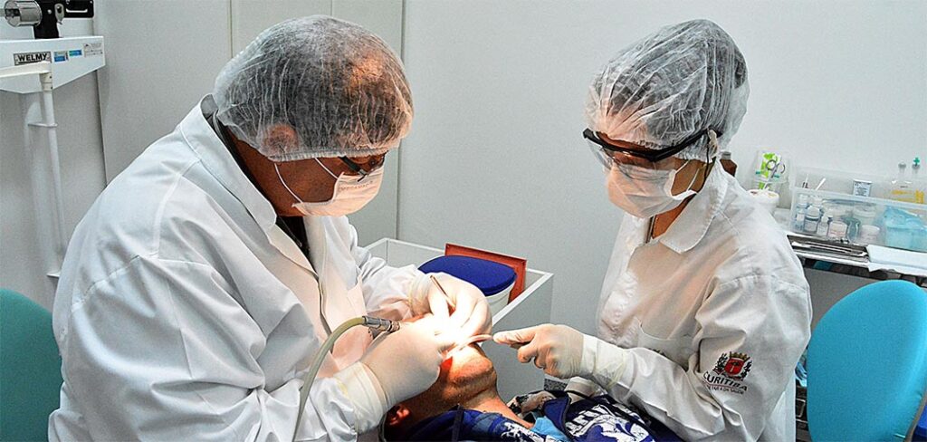 Dia Mundial do Dentista (03/10): reforça a importância da saúde bucal em todas as fases da vida