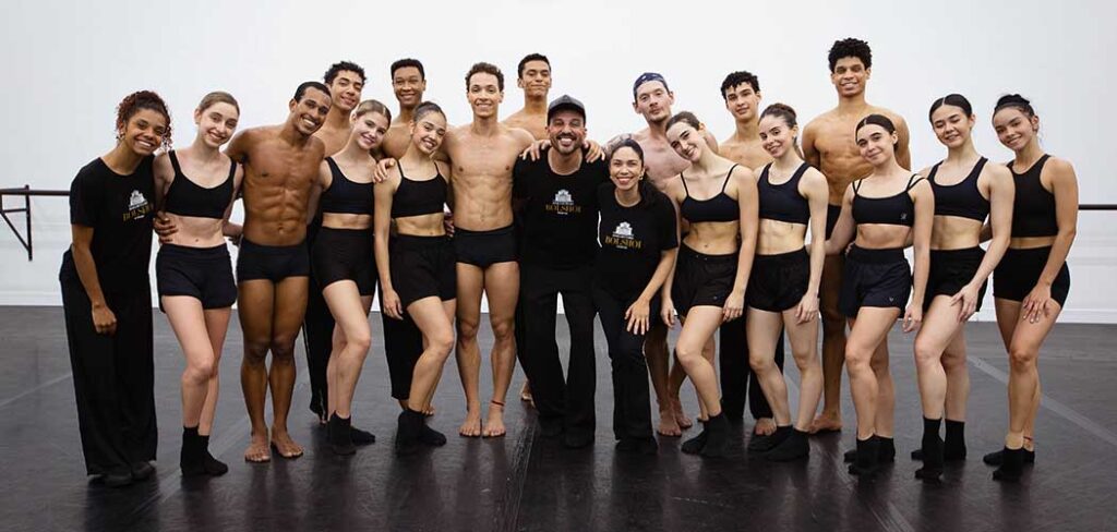 Escola Bolshoi estreia balé contemporâneo “Por Sorte”, de Alan Keller, em Joinville