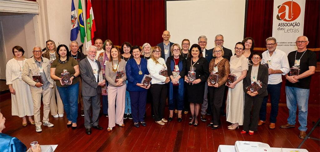 XIV Encontro Catarinense de Escritores e Leitores celebra a palavra em movimento em Joinville