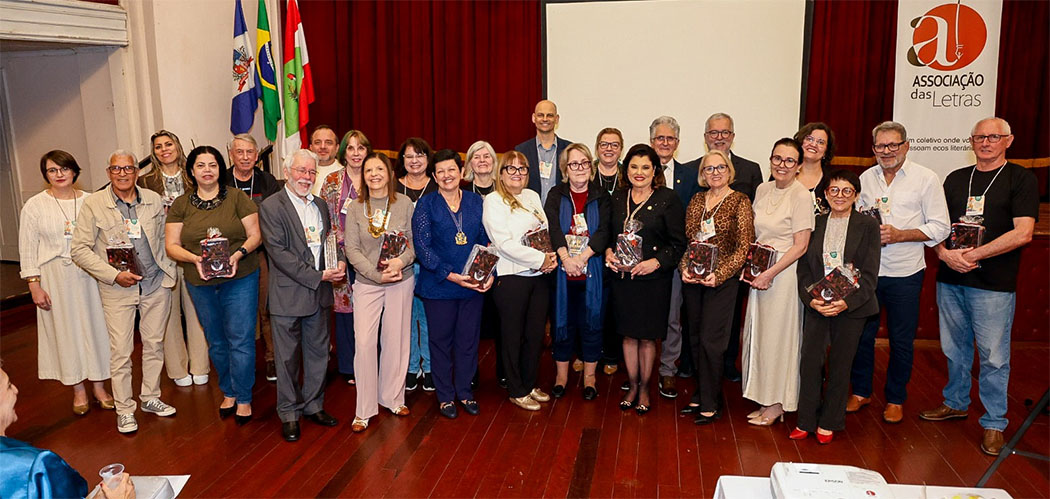 XIV Encontro Catarinense de Escritores e Leitores celebra a palavra em movimento em Joinville