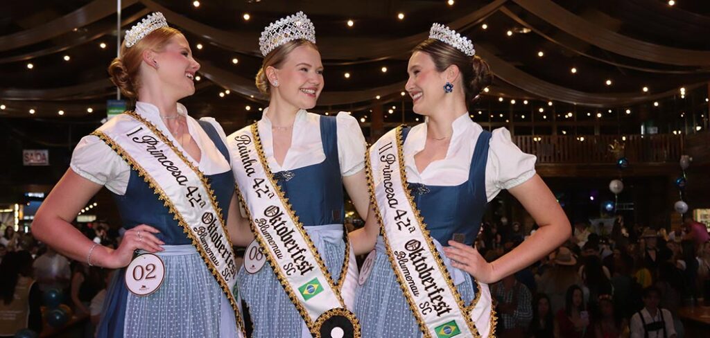 Oktoberfest Blumenau elege realeza para 2027 e inicia novo ciclo de divulgação da festa