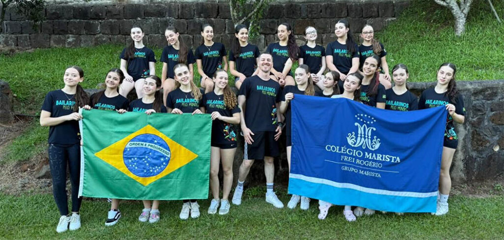 Grupos de dança de Joaçaba levam a cultura brasileira aos palcos da Disney e da NBA, em Orlando