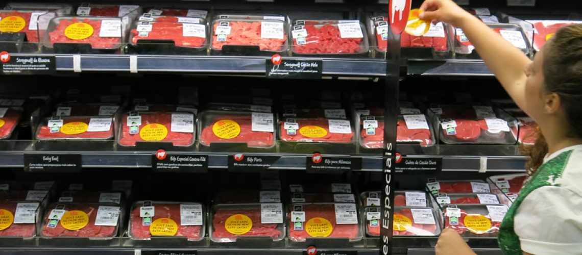 O gasto médio per capita do brasileiro com carnes é estimado em R$ 1.421