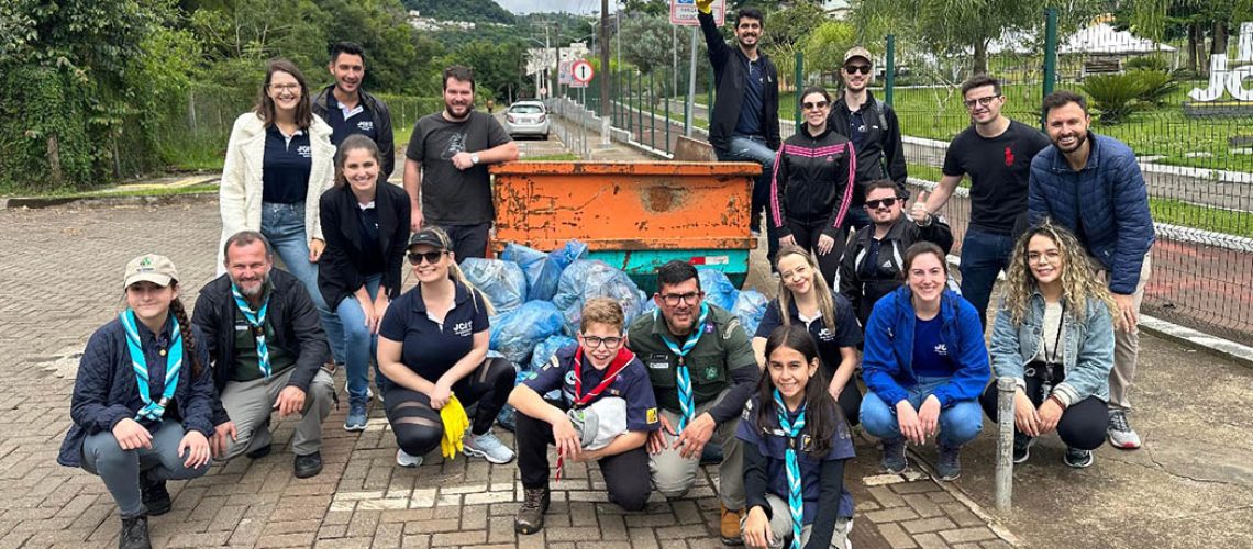 Dia Mundial da Limpeza é um evento global em que voluntários se unem para limpar o lixo em todo o mundo