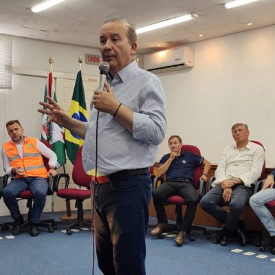 Jorginho Mello assina ordem de serviço para melhoria da SC-355 entre Jaborá e Catanduvas