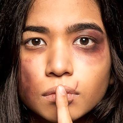 No Brasil, uma mulher é vítima de violência a cada quatro horas