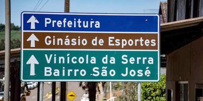 Pinheiro Preto investe na sinalização do município