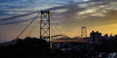 Ponte Hercílio Luz receberá iluminação cênica