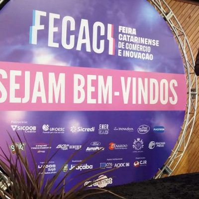 Presidente de ACIOC Diego Henrique Silva, prestigia a abertura da Fecaci em Joaçaba