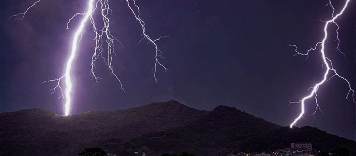 Defesa Civil alerta para chuvas intensas, granizo e ventos fortes, no Grande Oeste, Alto Vale do Itajaí e Grande Florianópolis – Foto: Ricardo Wolffenüttel / Arquivo / SECOM