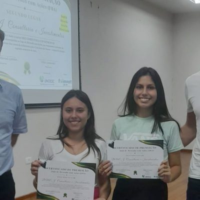 Atividade prática aprimora o conhecimento dos estudantes da Unoesc quanto ao Mercado de Ações