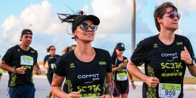 Tradicional evento, que fecha o calendário de corridas de rua em Santa Catarina, tem provas de 3 km, 5 km, 15 km e 21 km, em Florianópolis/ Fotos: Foco Radical/Corre Brasil