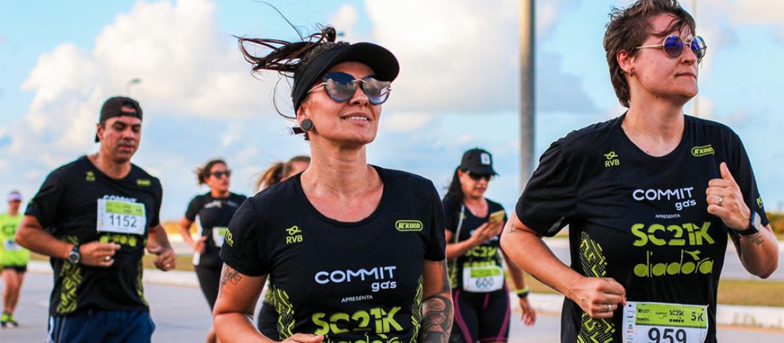 Tradicional evento, que fecha o calendário de corridas de rua em Santa Catarina, tem provas de 3 km, 5 km, 15 km e 21 km, em Florianópolis/ Fotos: Foco Radical/Corre Brasil