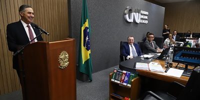 Novos Caminhos é um projeto social de grande relevância em Santa Catarina, afirma ministro Barroso