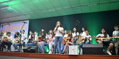 Colégio SuperAtivo de Joaçaba realiza o 3º Show Cultural