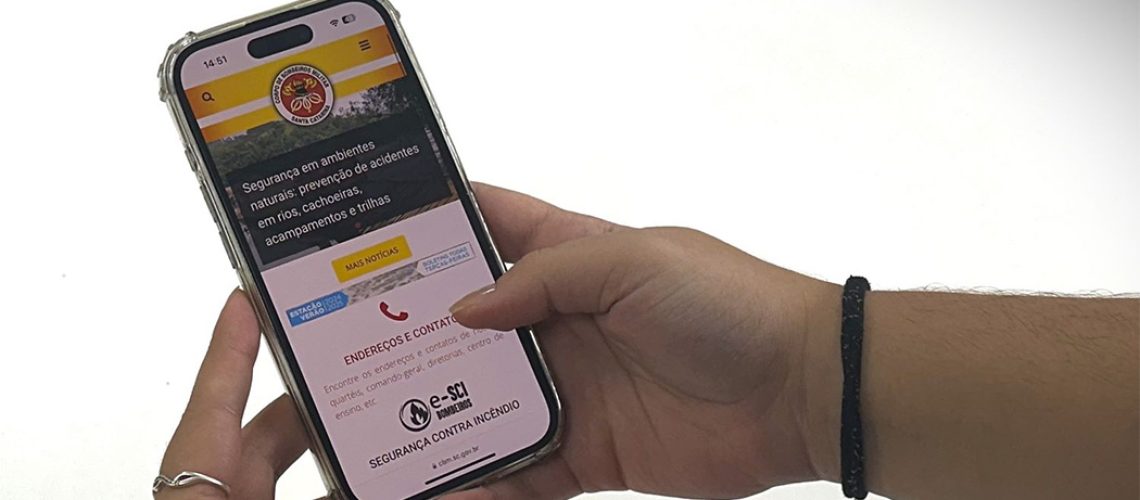 CBMSC orienta sobre cuidados para evitar acidentes com baterias de celular