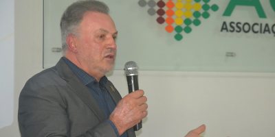 O empresário Jovelci Gomes, que foi presidente da ACIC por quatro anos e vice-presidente regional da FACISC por dois anos, retorna para um novo mandato