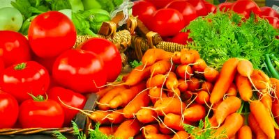 Valores da cenoura e tomate aumentaram mais de 100% em 12 meses até abril./Foto: Internet