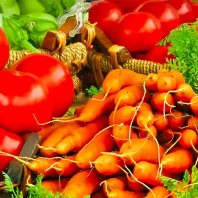 Valores da cenoura e tomate aumentaram mais de 100% em 12 meses até abril./Foto: Internet