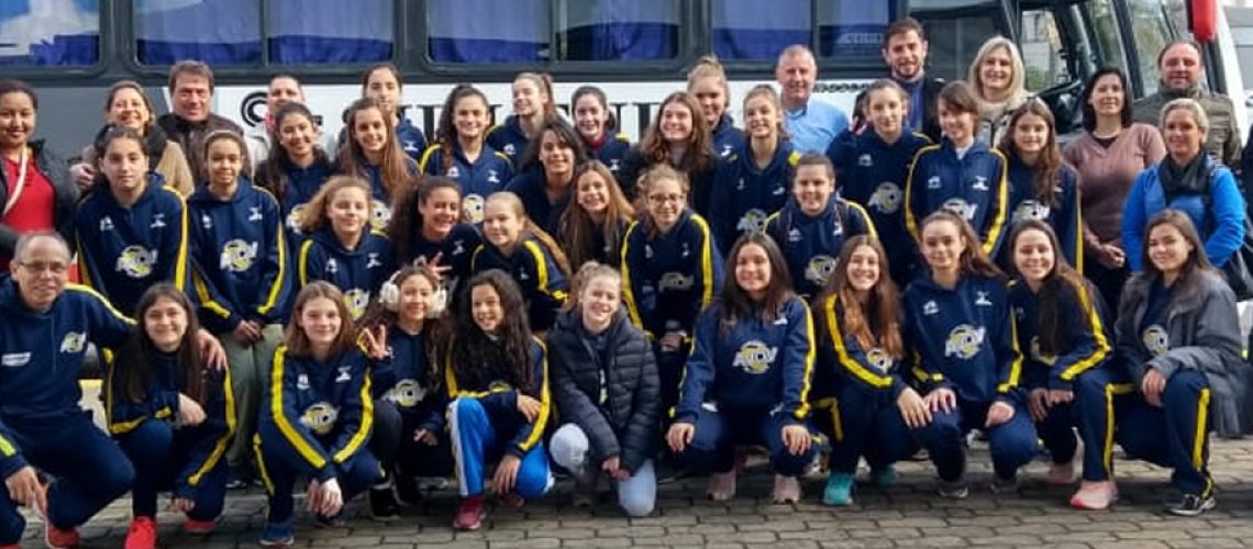 Meninas que integram núcleos sociais da AJOV participaram da atividade no último sábado/Foto: Assessoria de Imprensa