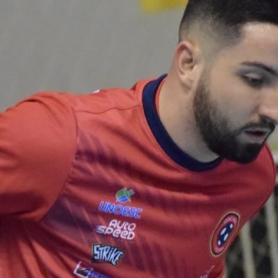 O ala Diogo da Rosa Schlemper reforça o elenco nas disputas da Liga Nacional de Futsal (LNF)/Foto: Assessoria de Imprensa