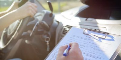 As novas regras para quem pretende tirar a carteira de habilitação ou mudar de categoria passam a valer a partir desta segunda-feira