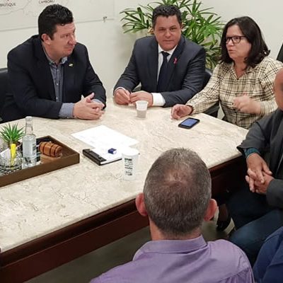 O deputado Ivan Naatz (PV) recebeu em seu gabinete