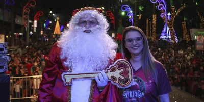 O Papai Noel, proporcionou uma noite mágica para as crianças e adultos