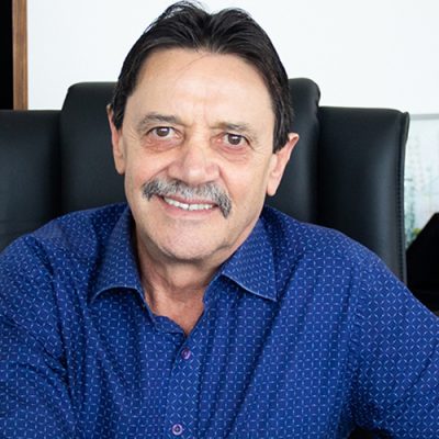 ara o presidente da OCESC, Luiz Vicente Suzin, ao longo desses 49 anos, a entidade representou e defendeu os interesses das cooperativas catarinenses